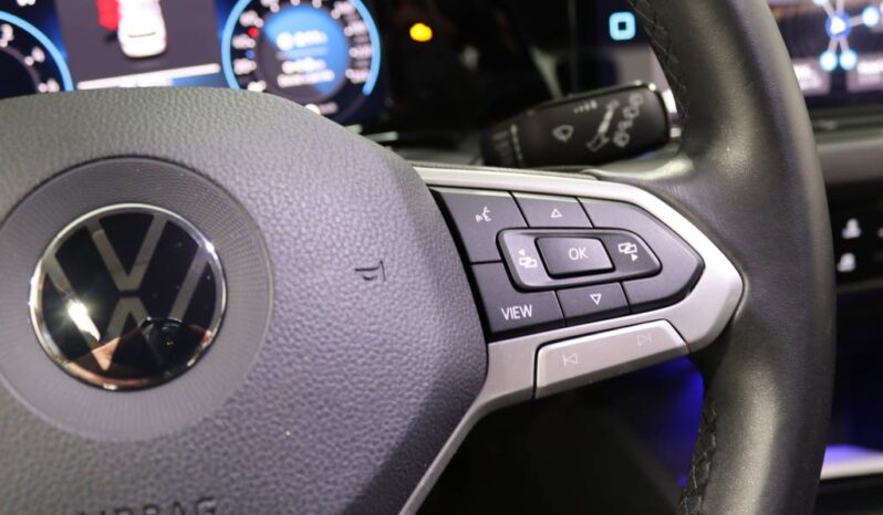 VOLKSWAGEN Golf VIII 1.4 TSI E-HYBRID DSG completo
