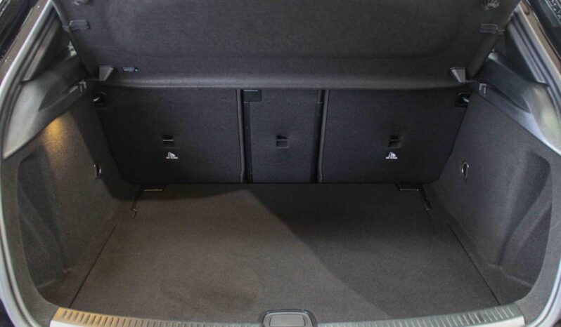 MERCEDES-BENZ Classe A 180 D AMG LINE AUT. completo