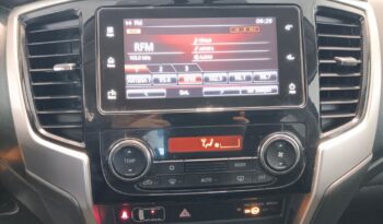 MITSUBISHI L 200 2.3 DI-D CLUB INVITE STRAKAR LOOK 4WD completo