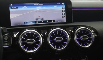 MERCEDES-BENZ Classe A 180 D AMG LINE AUT. completo