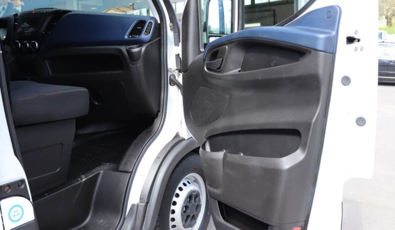 IVECO DAILY DIESEL 3.0 35C18HV 3520 10.8M3 completo