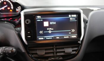 PEUGEOT 208 1.2 PURETECH STYLE completo