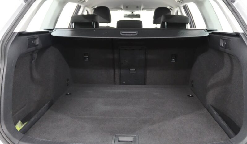 VOLKSWAGEN Golf VII Variant 1.6 TDI CONFORTLINE completo