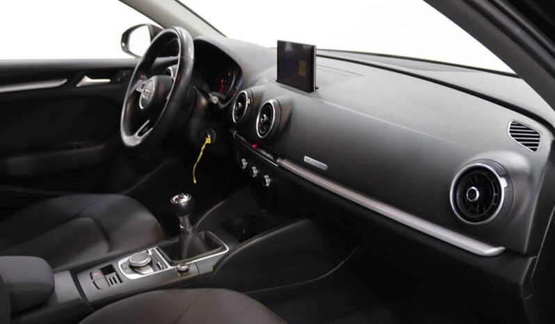 AUDI A3 Sportback 1.6 TDI completo