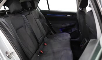 VOLKSWAGEN Golf VIII 1.4 TSI E-HYBRID DSG completo