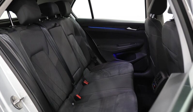 VOLKSWAGEN Golf VIII 1.4 TSI E-HYBRID DSG completo