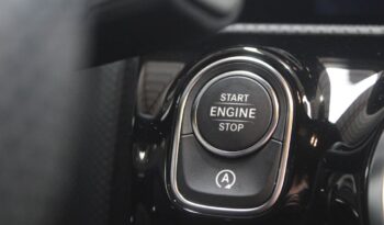 MERCEDES-BENZ Classe A 180 D AMG LINE AUT. completo