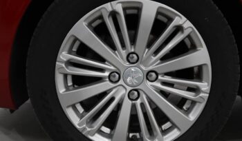 PEUGEOT 208 1.2 PURETECH STYLE completo