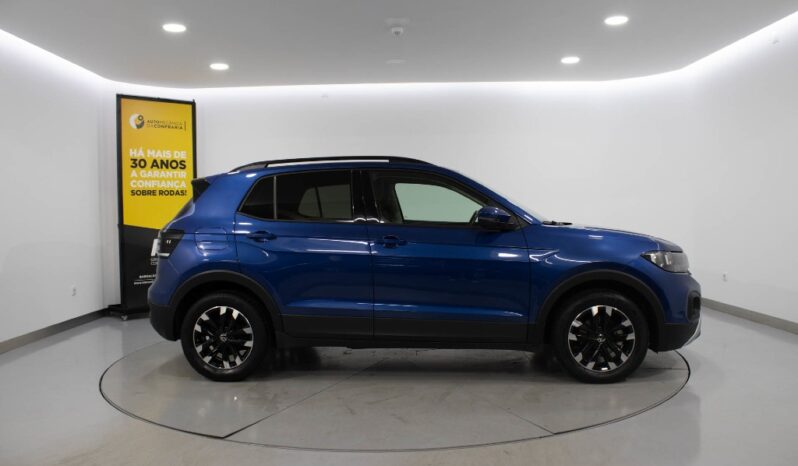 VOLKSWAGEN T-Cross 1.0 TSI LIFE completo