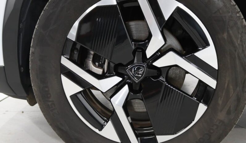 PEUGEOT 2008 1.2 HYBRID ALLURE E-DCS6 completo