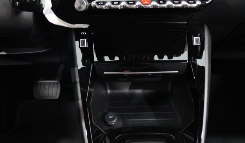 PEUGEOT 2008 1.2 HYBRID ALLURE E-DCS6 completo