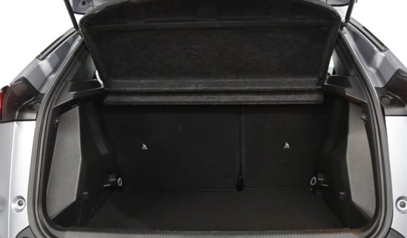 PEUGEOT 2008 1.2 HYBRID ALLURE E-DCS6 completo