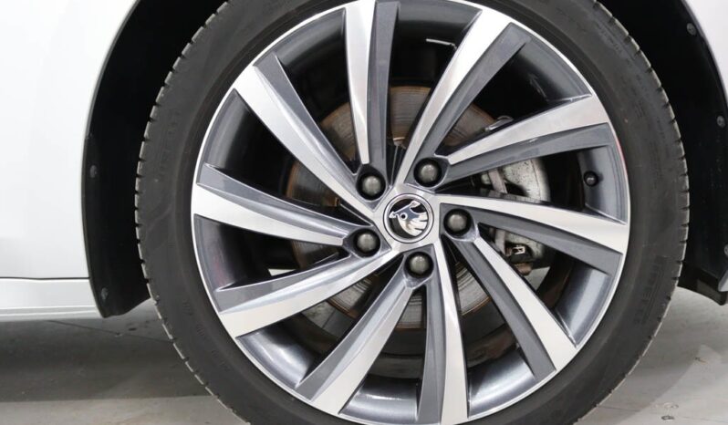 SKODA Octavia Break 1.4 TSI IV ULTRA DSG completo