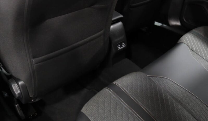 PEUGEOT 2008 1.2 HYBRID ALLURE E-DCS6 completo