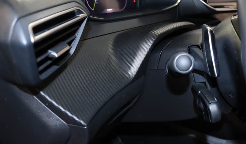 PEUGEOT 2008 1.2 HYBRID ALLURE E-DCS6 completo