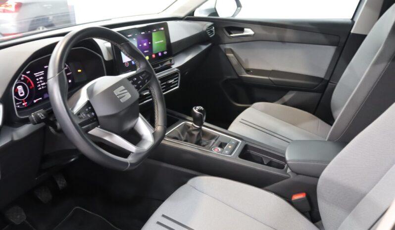 SEAT Leon Sportstourer 1.0 TSI STYLE completo