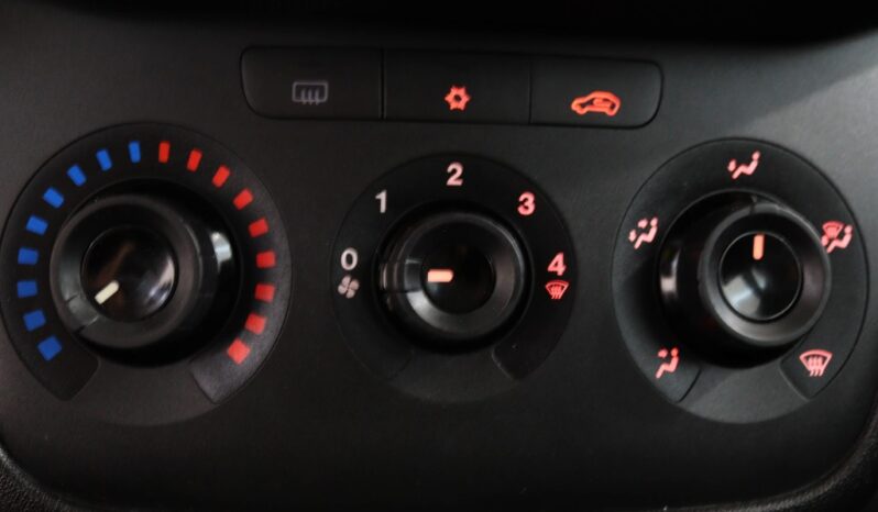 FIAT Punto 1.2 EASY S&S completo