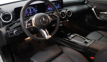 MERCEDES-BENZ Classe A A 250 e completo