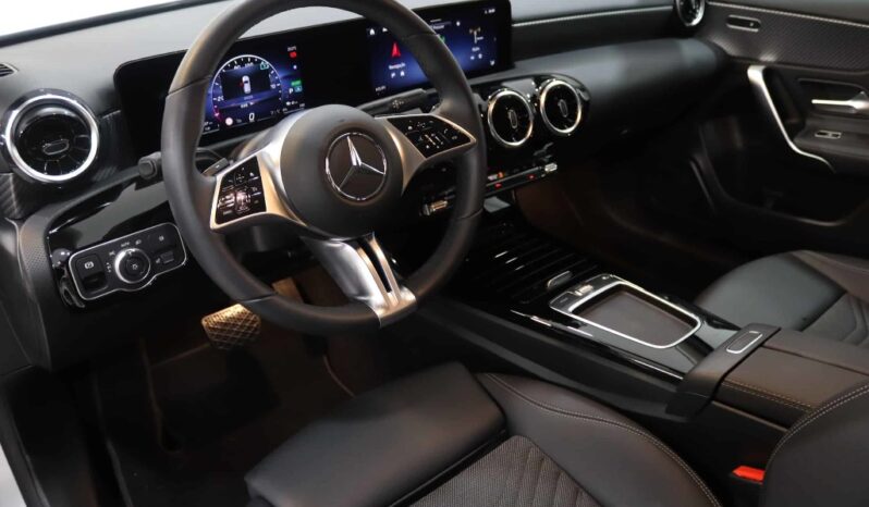 MERCEDES-BENZ Classe A A 250 e completo