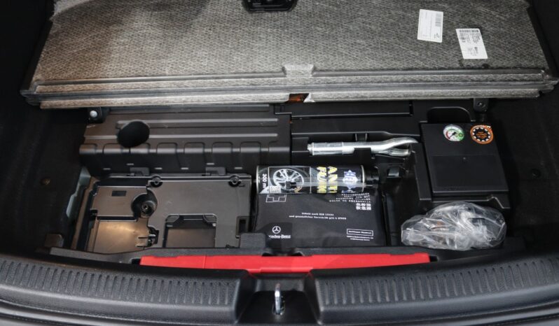 MERCEDES-BENZ Classe A A 250 E completo