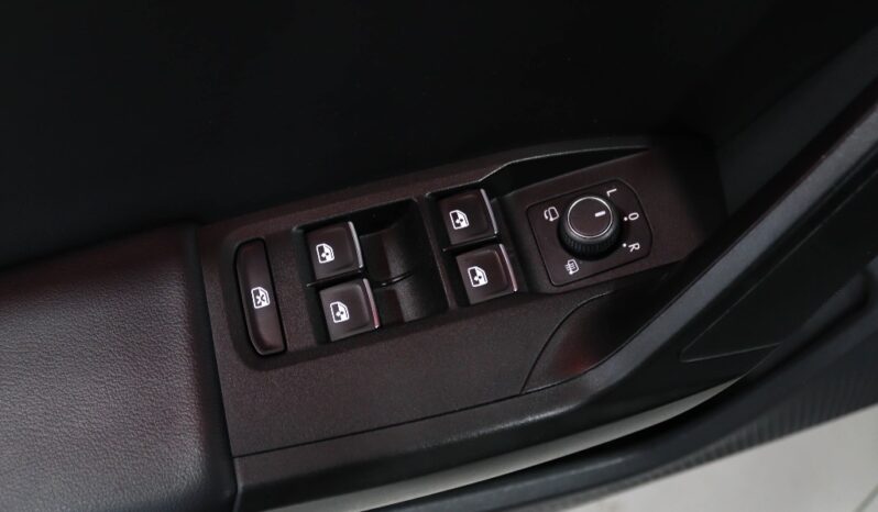 SEAT Leon Sportstourer 2.0 TDI FR DSG completo