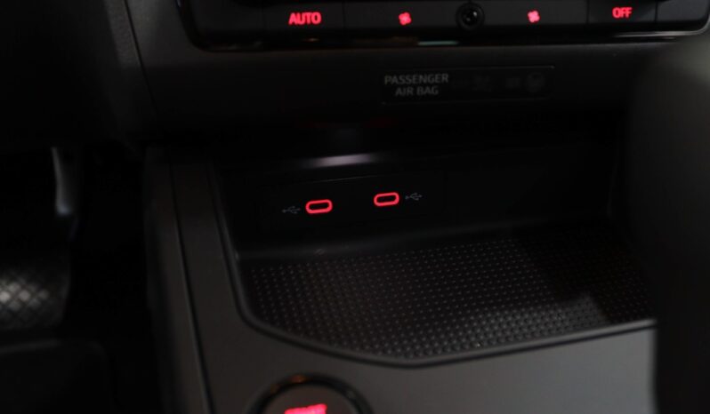 SEAT ARONA 1.0 TSI STYLE DSG completo