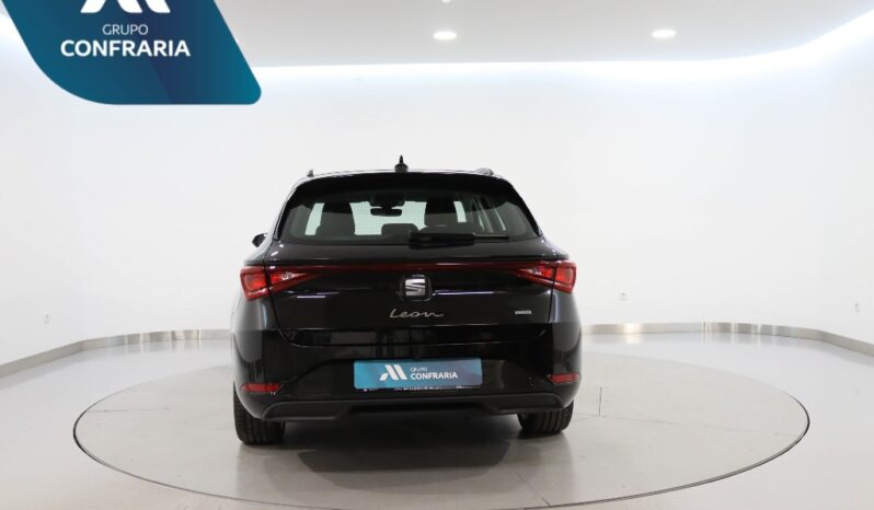 SEAT Leon Sportstourer 1.5 TSI E-HYBRID STYLE DSG completo