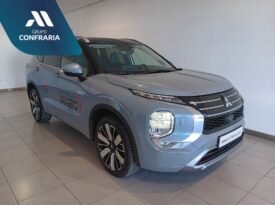 MITSUBISHI OUTLANDER 2.4 PHEV INSTYLE
