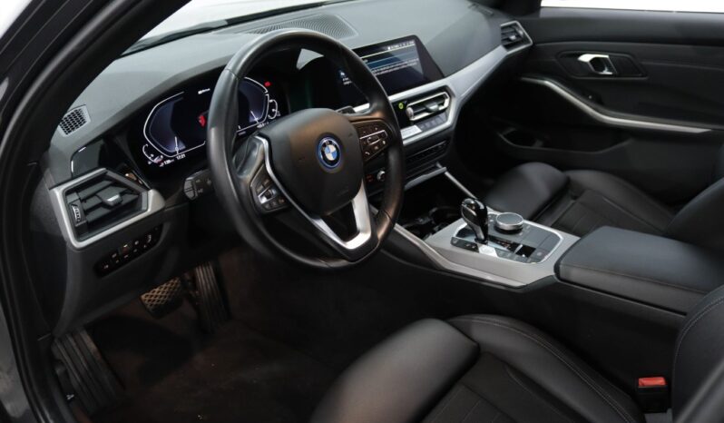 BMW Serie 320 E CORPORATE EDITION AUTO completo