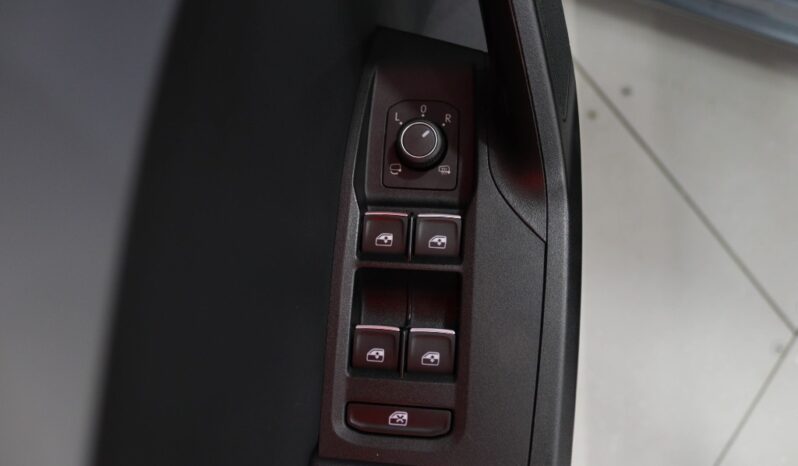 SEAT Leon Sportstourer 2.0 TDI FR DSG completo