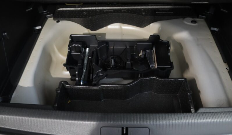 PEUGEOT 2008 1.2 PURETECH ALLURE completo