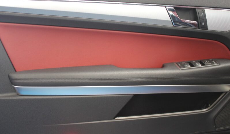 MERCEDES-BENZ Classe E Coupé 250 CDI AVANTGARDE BLUEEFFICIENCY completo