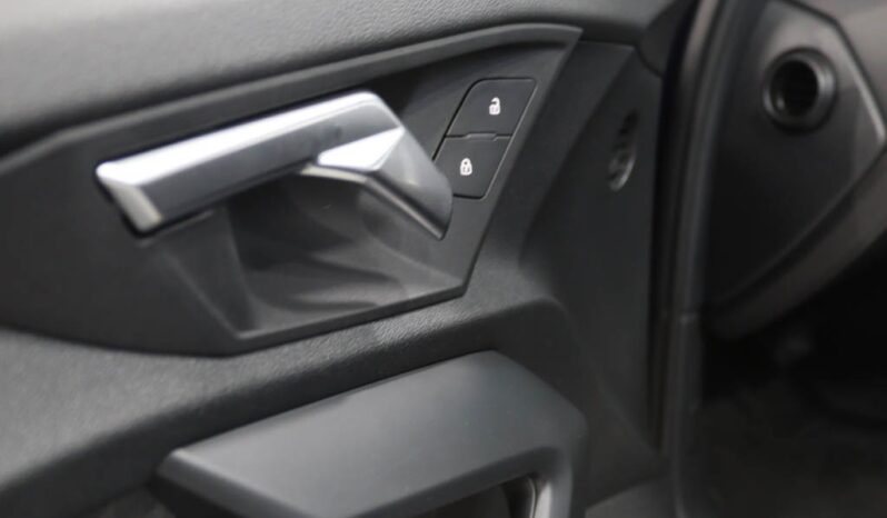 AUDI A3 Limousine 30 TFSI S LINE S TRONIC completo