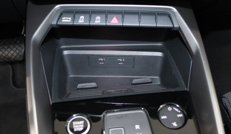 AUDI A3 Limousine 30 TFSI S LINE S TRONIC completo