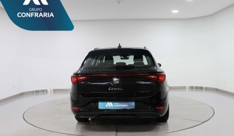 SEAT Leon Sportstourer 2.0 TDI STYLE DSG completo