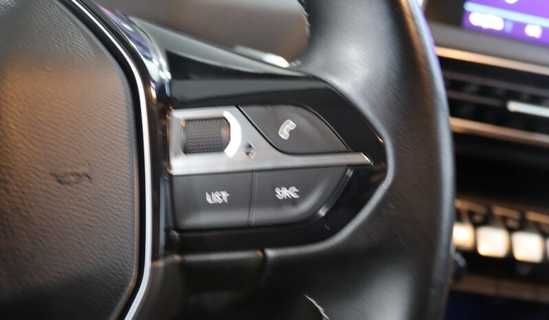 PEUGEOT 3008 1.5 BLUEHDI ACTIVE completo