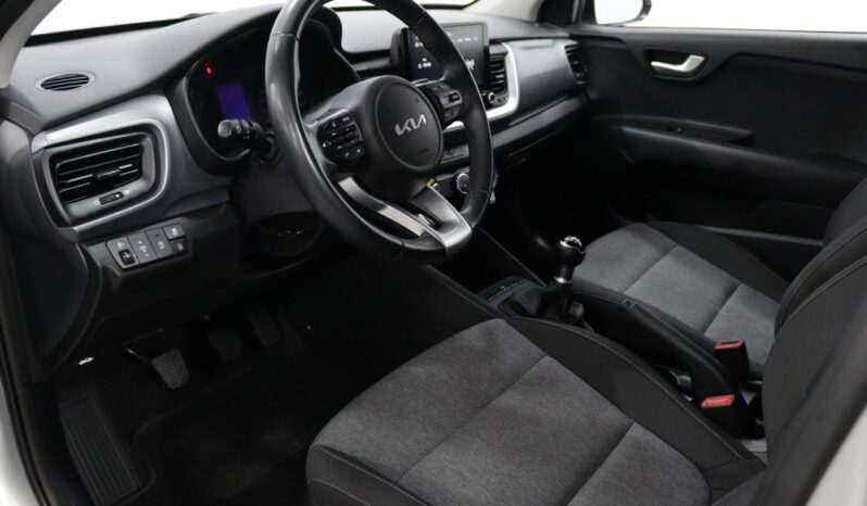 KIA Stonic 1.2 DYNAMIC completo