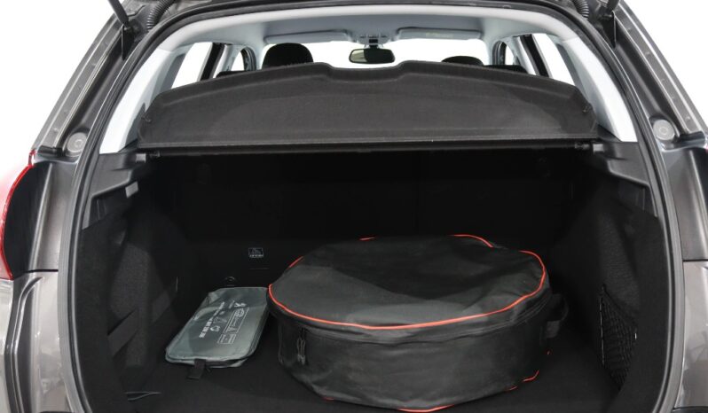 PEUGEOT 2008 1.2 PURETECH SIGNATURE completo