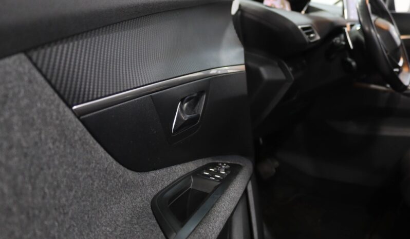 PEUGEOT 3008 1.5 BLUEHDI ACTIVE completo