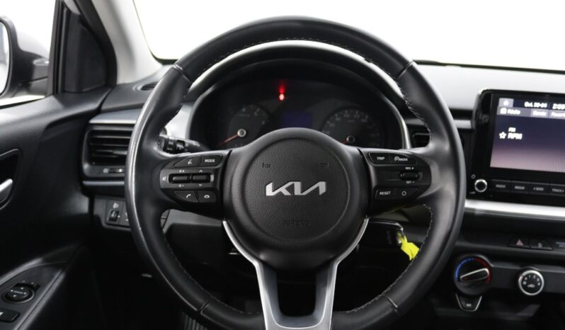KIA Stonic 1.2 DYNAMIC completo