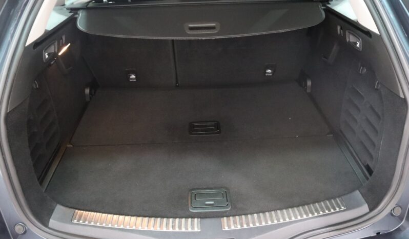 RENAULT Mégane IV Sport Tourer Fase II 1.5 BLUE DCI R.S. LINE completo