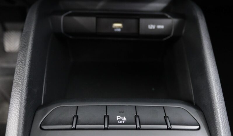 KIA Stonic 1.2 DYNAMIC completo