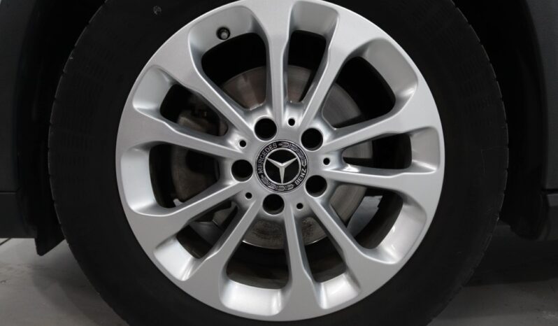 MERCEDES-BENZ Classe GLA 200 STYLE completo