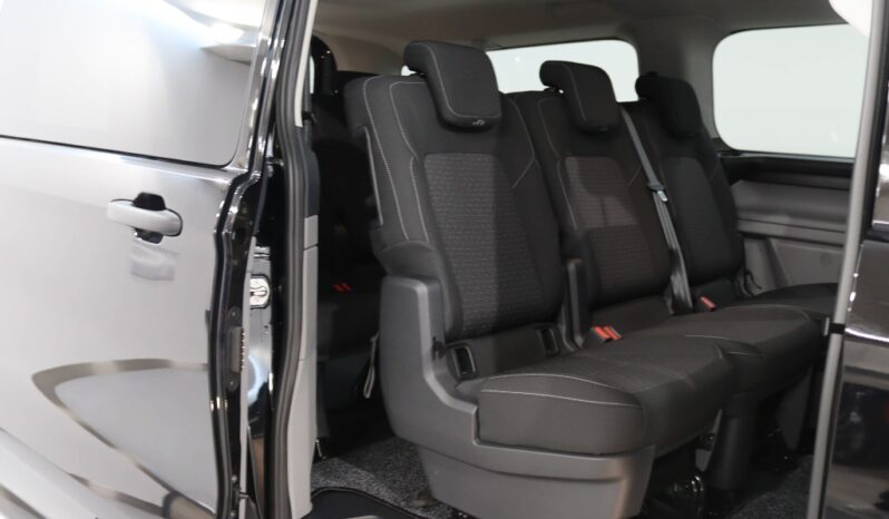 FORD TRANSIT CUSTOM KOMBI DIESEL 320 L2 2.0 ECOBLUE TREND completo