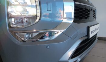 MITSUBISHI OUTLANDER 2.4 PHEV INSTYLE completo