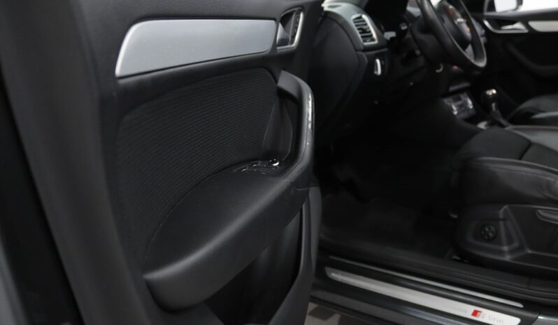 AUDI Q3 2.0 TFSI QUATTRO S-LINE S-TRONIC completo
