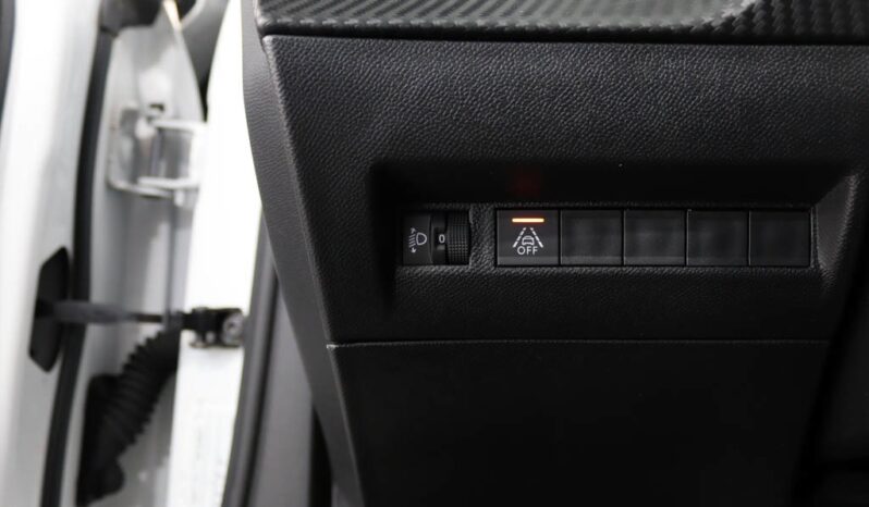 PEUGEOT 2008 1.5 BLUEHDI ALLURE completo