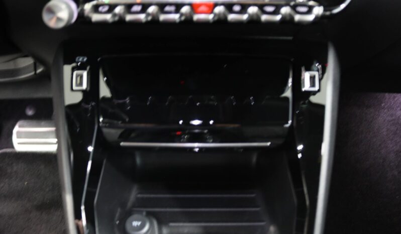 PEUGEOT 2008 1.2 PURETECH GT LINE EAT8 completo