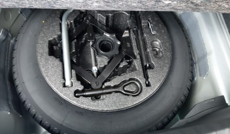 SEAT Ibiza 1.6 TDI STYLE completo