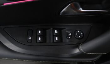 PEUGEOT 2008 1.2 PURETECH GT LINE EAT8 completo